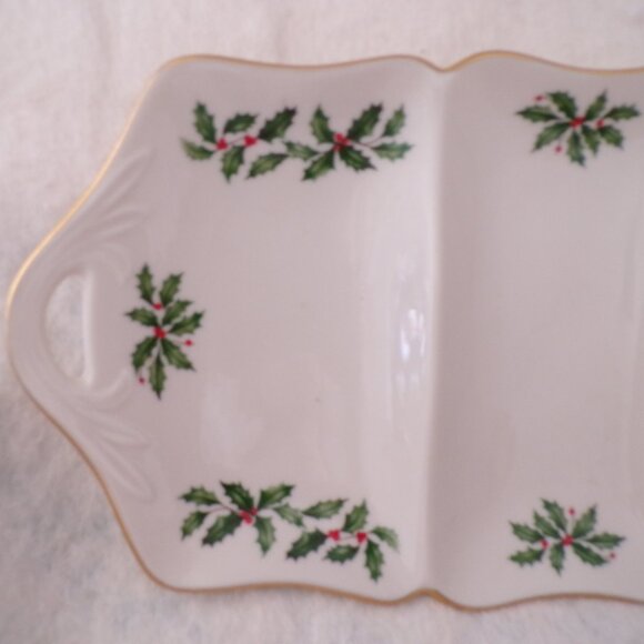 Lenox Three Sectioned Server Holiday Collection Holly Berry 24K GOLD - Picture 2 of 8
